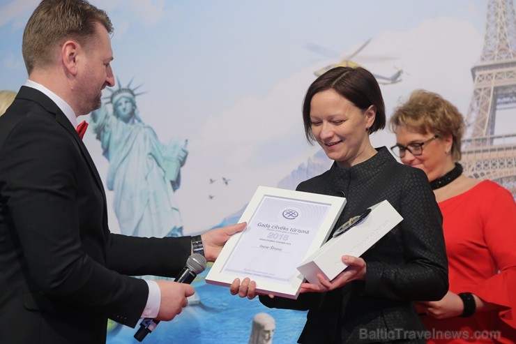 Balvu nominācijā ABSOLŪTĀ KLASE - «GADA CILVĒKS TŪRISMĀ 2018» saņem Inese Šīrava, Latvijas Investīciju un attīstības aģentūras Tūrisma departaments (L Balvu nominācijā ABSOLŪTĀ KLASE - «GADA CILVĒKS TŪRISMĀ 2018» saņem Inese Šīrava, Latvijas Investīciju un attīstības aģentūras Tūrisma departaments (L 244532