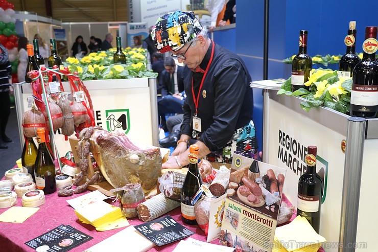 Tūrisma izstādē «Balttour 2019» var iepazīt ceļojumu pasauli. Vairāk foto: Tn.lv/foto/ 245355