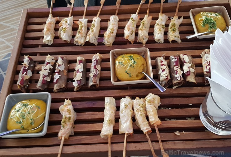 Viesnīcā «Grand Hotel Kempinski Riga» pie pusdienu galda prezentējas uzņēmums «Moller Baltic Import» Viesnīcā «Grand Hotel Kempinski Riga» pie pusdienu galda prezentējas uzņēmums «Moller Baltic Import» 245585