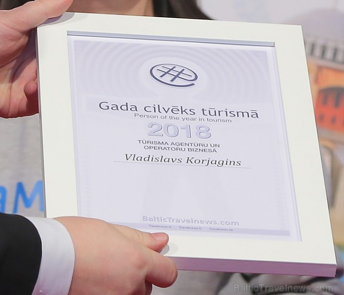 Sveicam «GADA CILVĒKS TŪRISMĀ 2018» laureātus tūrisma izstādē «Balttour 2019». Foto: Rojs Maizītis Sveicam «GADA CILVĒKS TŪRISMĀ 2018» laureātus tūrisma izstādē «Balttour 2019». Foto: Rojs Maizītis 246646