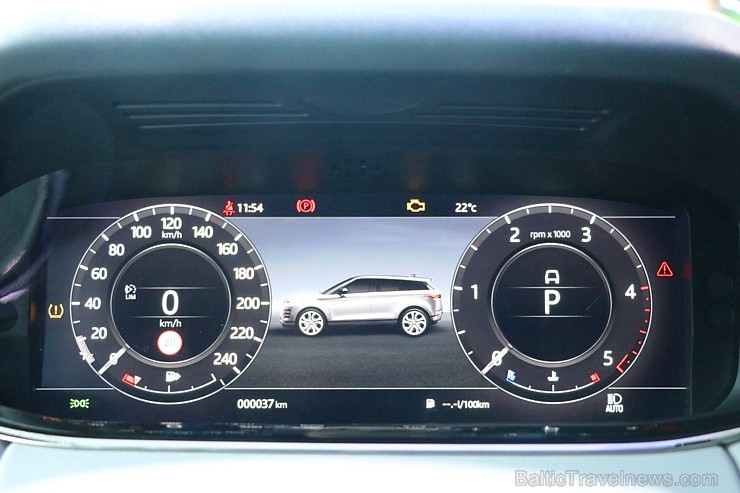 Latvijā pirmo reizi 19.02.2019 tiek prezentēts otrās paaudzes «Range Rover Evoque» 246686