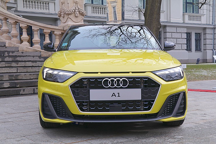 Jaunais «Audi A1 Sportback» prezentējas 2.02.2019 uz «Audi Burbuļu parāde 2019» fona Latvijas Nacionālajā mākslas muzejā Jaunais «Audi A1 Sportback» prezentējas 2.02.2019 uz «Audi Burbuļu parāde 2019» fona Latvijas Nacionālajā mākslas muzejā 247589