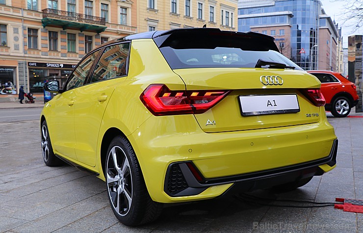 Jaunais «Audi A1 Sportback» prezentējas 2.02.2019 uz «Audi Burbuļu parāde 2019» fona Latvijas Nacionālajā mākslas muzejā Jaunais «Audi A1 Sportback» prezentējas 2.02.2019 uz «Audi Burbuļu parāde 2019» fona Latvijas Nacionālajā mākslas muzejā 247590