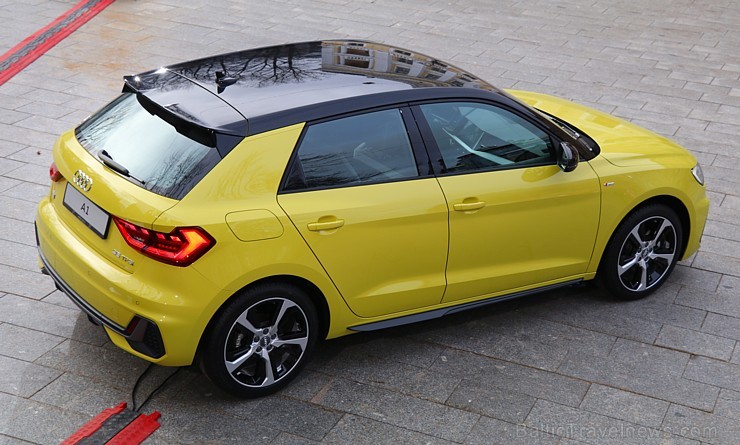 Jaunais «Audi A1 Sportback» prezentējas 2.02.2019 uz «Audi Burbuļu parāde 2019» fona Latvijas Nacionālajā mākslas muzejā Jaunais «Audi A1 Sportback» prezentējas 2.02.2019 uz «Audi Burbuļu parāde 2019» fona Latvijas Nacionālajā mākslas muzejā 247596