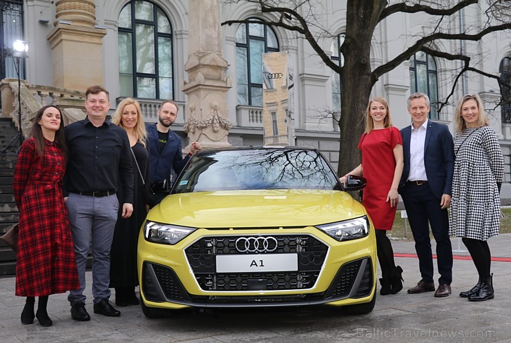 Jaunais «Audi A1 Sportback» prezentējas 2.02.2019 uz «Audi Burbuļu parāde 2019» fona Latvijas Nacionālajā mākslas muzejā Jaunais «Audi A1 Sportback» prezentējas 2.02.2019 uz «Audi Burbuļu parāde 2019» fona Latvijas Nacionālajā mākslas muzejā 247600