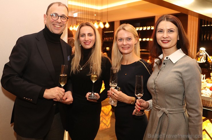 «Grand Hotel Kempinski Riga» restorāns «Amber» piedāvā noslēgt katru piektdienu ar vakara branču «Grand Hotel Kempinski Riga» restorāns «Amber» piedāvā noslēgt katru piektdienu ar vakara branču 247754