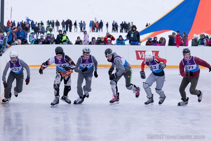 Latvijas Skolu ziemas Olimpiskais festivāls pulcēja 1262 skolēnus no 139 skolām. Latvijas skolu jauniešu cīnījās par godalgām 14 sporta veidos un liel Latvijas Skolu ziemas Olimpiskais festivāls pulcēja 1262 skolēnus no 139 skolām. Latvijas skolu jauniešu cīnījās par godalgām 14 sporta veidos un liel 247868