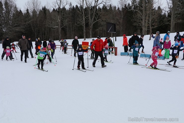 Latvijas biatlona izlases līdera Andreja Rastorgujeva dzimtajā trasē Alūksnes novada ziemas sporta centrā Latvijas biatlona izlases līdera Andreja Rastorgujeva dzimtajā trasē Alūksnes novada ziemas sporta centrā