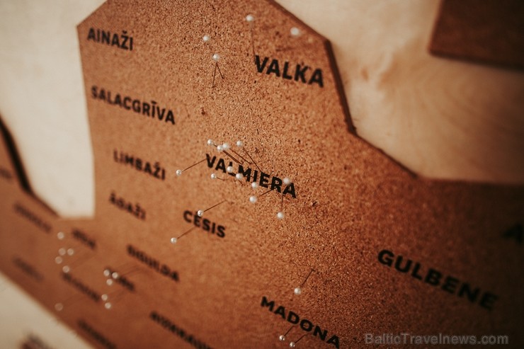 Pavasara saulgrieži tiek daudzināti laikā, kad dienas garums sāk pārspēt naktis, tādēļ Valmiermuižā tos jau svinēja ar dažādām izdarībām un andeli tir Pavasara saulgrieži tiek daudzināti laikā, kad dienas garums sāk pārspēt naktis, tādēļ Valmiermuižā tos jau svinēja ar dažādām izdarībām un andeli tir 249145