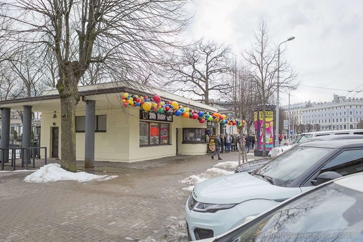 Uzsākot 25 gadu svinības, Uzsākot 25 gadu svinības,