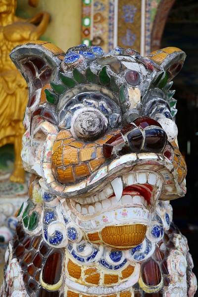 Travelnews.lv iepazīst vjetnamiesu budistu templi Linh-Phuoc-Pagode Dakotā. Atbalsta: 365 brīvdienas un Turkish Airlines Travelnews.lv iepazīst vjetnamiesu budistu templi Linh-Phuoc-Pagode Dakotā. Atbalsta: 365 brīvdienas un Turkish Airlines 249318
