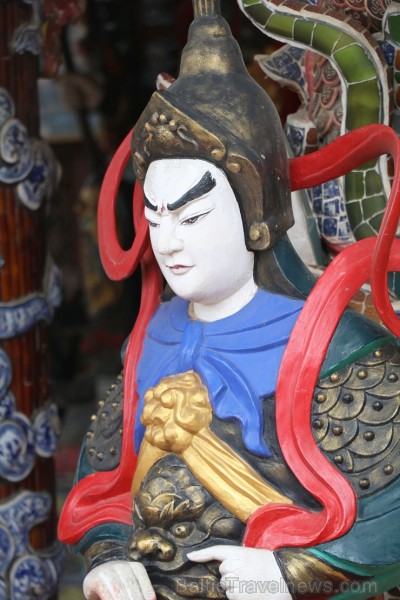 Travelnews.lv iepazīst vjetnamiesu budistu templi Linh-Phuoc-Pagode Dakotā. Atbalsta: 365 brīvdienas un Turkish Airlines Travelnews.lv iepazīst vjetnamiesu budistu templi Linh-Phuoc-Pagode Dakotā. Atbalsta: 365 brīvdienas un Turkish Airlines 249336