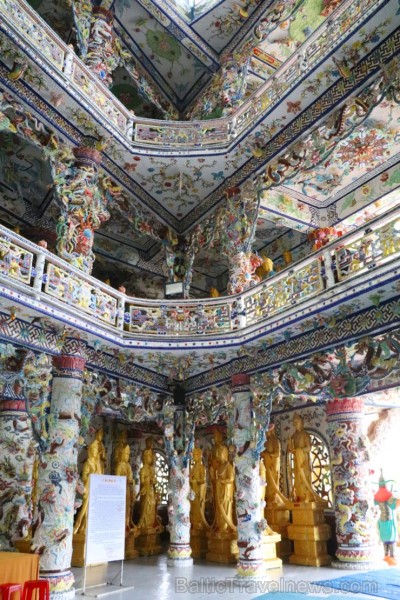 Travelnews.lv iepazīst vjetnamiesu budistu templi Linh-Phuoc-Pagode Dakotā. Atbalsta: 365 brīvdienas un Turkish Airlines Travelnews.lv iepazīst vjetnamiesu budistu templi Linh-Phuoc-Pagode Dakotā. Atbalsta: 365 brīvdienas un Turkish Airlines 249338