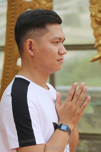 Travelnews.lv iepazīst vjetnamiesu budistu templi Linh-Phuoc-Pagode Dakotā. Atbalsta: 365 brīvdienas un Turkish Airlines Travelnews.lv iepazīst vjetnamiesu budistu templi Linh-Phuoc-Pagode Dakotā. Atbalsta: 365 brīvdienas un Turkish Airlines 249352