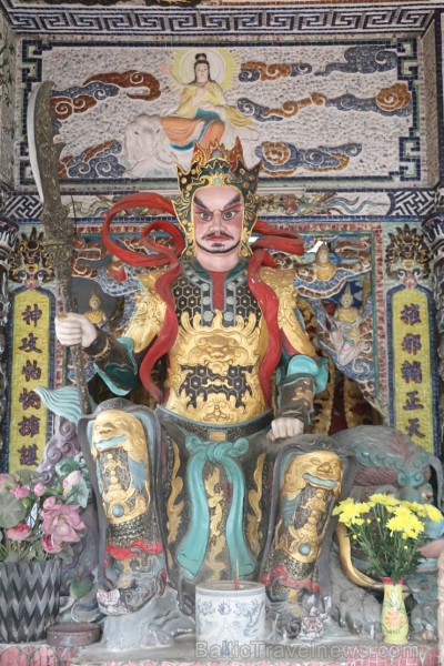 Travelnews.lv iepazīst vjetnamiesu budistu templi Linh-Phuoc-Pagode Dakotā. Atbalsta: 365 brīvdienas un Turkish Airlines Travelnews.lv iepazīst vjetnamiesu budistu templi Linh-Phuoc-Pagode Dakotā. Atbalsta: 365 brīvdienas un Turkish Airlines 249357