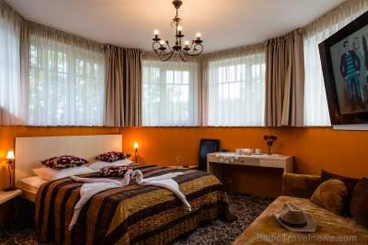 Pašā Siguldas centrā jau 10 gadus darbojas trīszvaigžņu Hotel PILS , kuras durvis vienmēr ir laipni atvērtas visiem atpūtniekiem vai darījumu cilvēkie Pašā Siguldas centrā jau 10 gadus darbojas trīszvaigžņu Hotel PILS , kuras durvis vienmēr ir laipni atvērtas visiem atpūtniekiem vai darījumu cilvēkie 249406