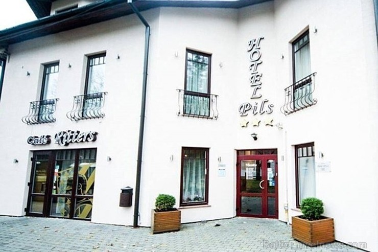 Pašā Siguldas centrā jau 10 gadus darbojas trīszvaigžņu Hotel PILS , kuras durvis vienmēr ir laipni atvērtas visiem atpūtniekiem vai darījumu cilvēkie Pašā Siguldas centrā jau 10 gadus darbojas trīszvaigžņu Hotel PILS , kuras durvis vienmēr ir laipni atvērtas visiem atpūtniekiem vai darījumu cilvēkie 249407