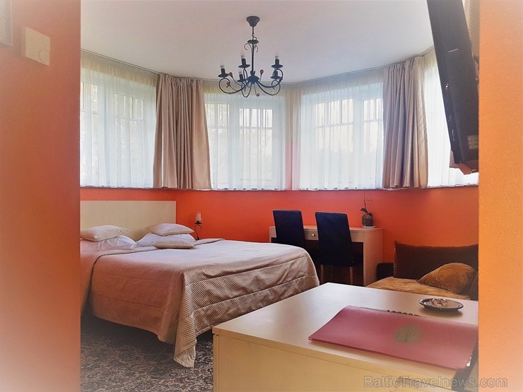 Pašā Siguldas centrā jau 10 gadus darbojas trīszvaigžņu Hotel PILS , kuras durvis vienmēr ir laipni atvērtas visiem atpūtniekiem vai darījumu cilvēkie Pašā Siguldas centrā jau 10 gadus darbojas trīszvaigžņu Hotel PILS , kuras durvis vienmēr ir laipni atvērtas visiem atpūtniekiem vai darījumu cilvēkie 249410