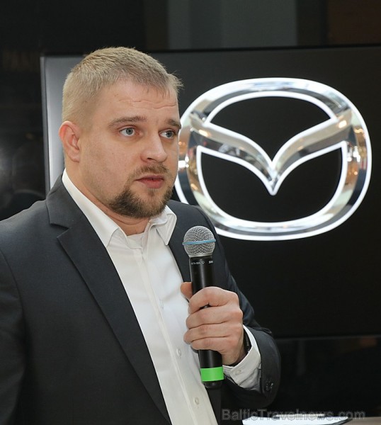 Rīgas lielveikalā tiek prezentēta jaunā «Mazga 3» automašīīna 249527