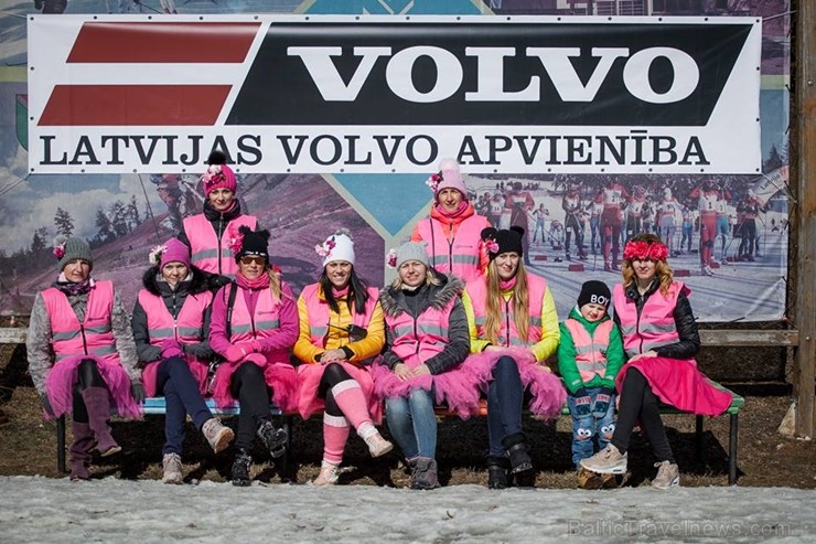 Madonā norisinājās Latvijas Volvo apvienības sezonas atklāšanas pasākums, kurā piedalījās vairāk kā 50 dalībnieki no dažādām Latvijas pusēm Madonā norisinājās Latvijas Volvo apvienības sezonas atklāšanas pasākums, kurā piedalījās vairāk kā 50 dalībnieki no dažādām Latvijas pusēm 249938