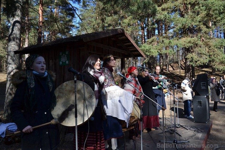 Brīvdabas muzejā kopā ar folkloras kopu Brīvdabas muzejā kopā ar folkloras kopu