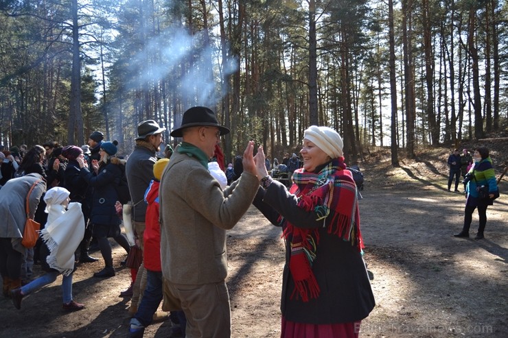 Brīvdabas muzejā kopā ar folkloras kopu Brīvdabas muzejā kopā ar folkloras kopu