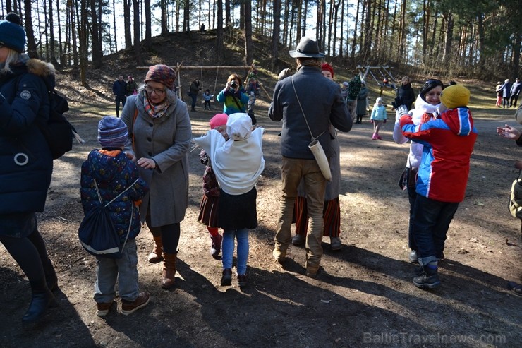 Brīvdabas muzejā kopā ar folkloras kopu Brīvdabas muzejā kopā ar folkloras kopu