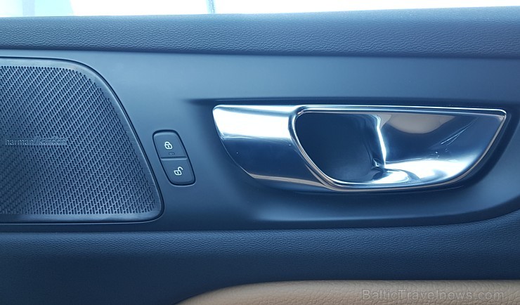 Travelnews.lv ar jauno «Volvo V60 Country D4 AWD Momentum» apceļo Vidzemi un Latgali 250184