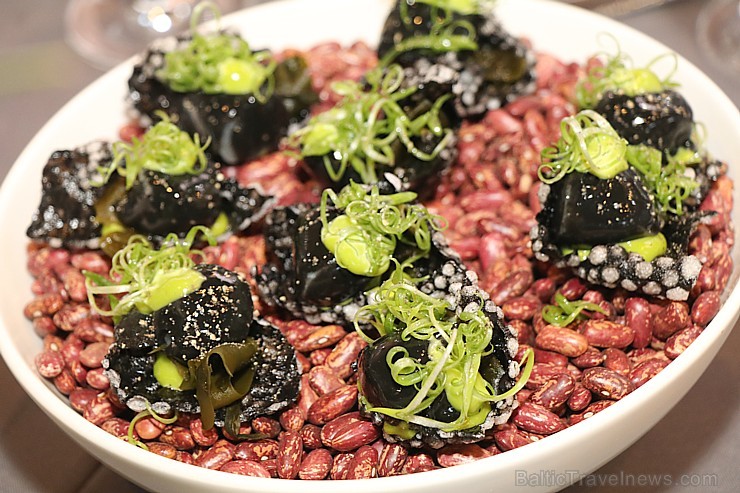Travelnews.lv 5.04.2019 apmeklē igauņu šefpavāra Vladislava Djačuka garšīgo prezentāciju, ko organizē par godu «Bocuse d Or» Eiropas pusfinālam Tallin Travelnews.lv 5.04.2019 apmeklē igauņu šefpavāra Vladislava Djačuka garšīgo prezentāciju, ko organizē par godu «Bocuse d Or» Eiropas pusfinālam Tallin 250787