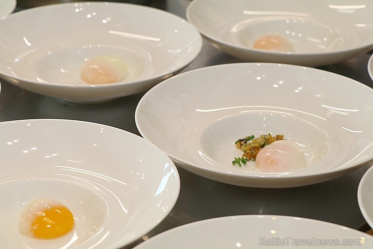 Travelnews.lv 5.04.2019 apmeklē igauņu šefpavāra Vladislava Djačuka garšīgo prezentāciju, ko organizē par godu «Bocuse d Or» Eiropas pusfinālam Tallin Travelnews.lv 5.04.2019 apmeklē igauņu šefpavāra Vladislava Djačuka garšīgo prezentāciju, ko organizē par godu «Bocuse d Or» Eiropas pusfinālam Tallin 250802