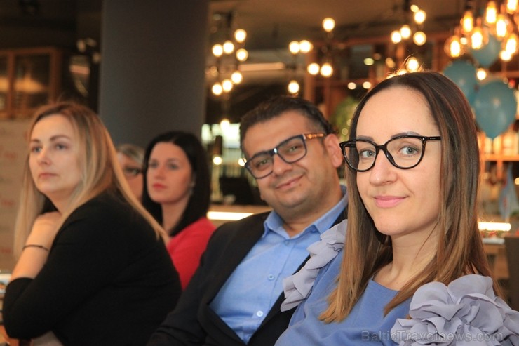 Tūroperators «TUI Baltics» kopā ar viesnīcu tīklu «RIXOS Hotel» rīko biznesa brokastis un prezentē plašās ceļojumu iespējas Tūroperators «TUI Baltics» kopā ar viesnīcu tīklu «RIXOS Hotel» rīko biznesa brokastis un prezentē plašās ceļojumu iespējas 250930
