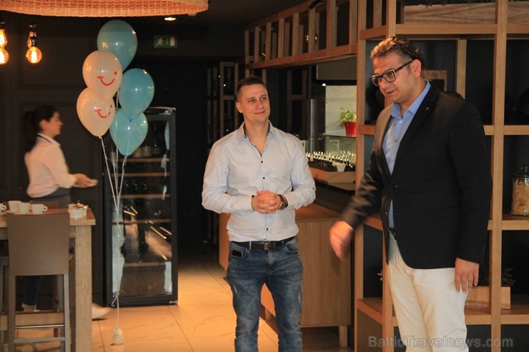Tūroperators «TUI Baltics» kopā ar viesnīcu tīklu «RIXOS Hotel» rīko biznesa brokastis un prezentē plašās ceļojumu iespējas Tūroperators «TUI Baltics» kopā ar viesnīcu tīklu «RIXOS Hotel» rīko biznesa brokastis un prezentē plašās ceļojumu iespējas 250943