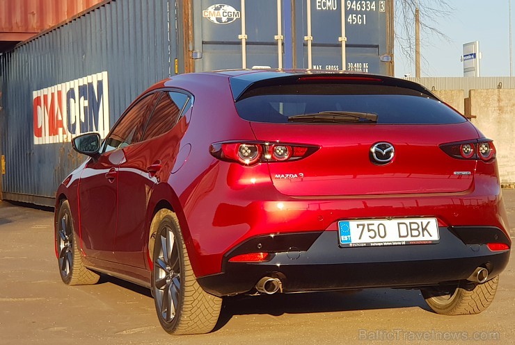 Travelnews.lv apceļo Dobeli, Īli un Rīgu ar jauno «Mazda3» 251204