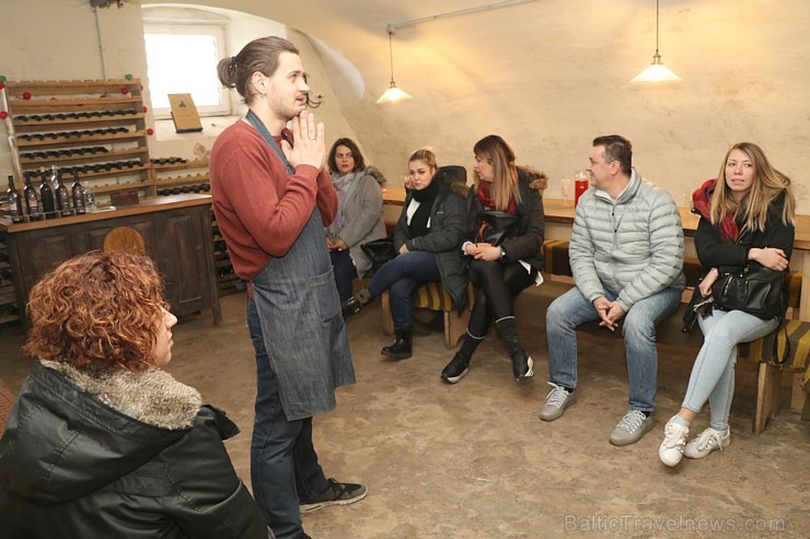 Travelnews.lv kopā ar «Turkish Airlines» un «Baltic DMC Group» iepazīst «Aizputes vīna darītavu» Travelnews.lv kopā ar «Turkish Airlines» un «Baltic DMC Group» iepazīst «Aizputes vīna darītavu» 251222