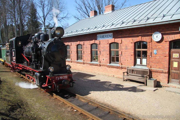 Staciju nav daudz, bet katrai savs stāsts: Gulbene, Birze, Pūriņi, Stāmeriene, Kalniena, Dunduri, Paparde, Umernieki, Vējiņi, Alūksne Staciju nav daudz, bet katrai savs stāsts: Gulbene, Birze, Pūriņi, Stāmeriene, Kalniena, Dunduri, Paparde, Umernieki, Vējiņi, Alūksne 251338