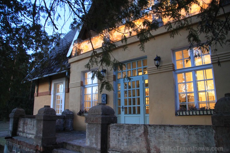 Bergervilla. Meža vidū, meža klusumā un prom no civilizācijas. Pēc garā ceļa pārsteidza ar lielisku virtuvi, saimnieces stāstiem un īpašā aurā izauklē Bergervilla. Meža vidū, meža klusumā un prom no civilizācijas. Pēc garā ceļa pārsteidza ar lielisku virtuvi, saimnieces stāstiem un īpašā aurā izauklē 251374