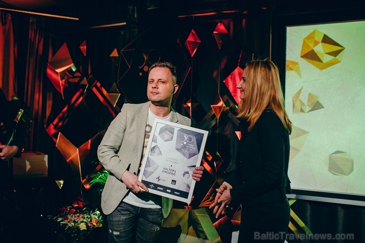 Novērtējot sešdesmit dažādus restorānus visā Latvijā, ārvalstu ekspertu žūrija noteikusi 30 labākos restorānus Latvijā 2019. gadā Novērtējot sešdesmit dažādus restorānus visā Latvijā, ārvalstu ekspertu žūrija noteikusi 30 labākos restorānus Latvijā 2019. gadā 251680