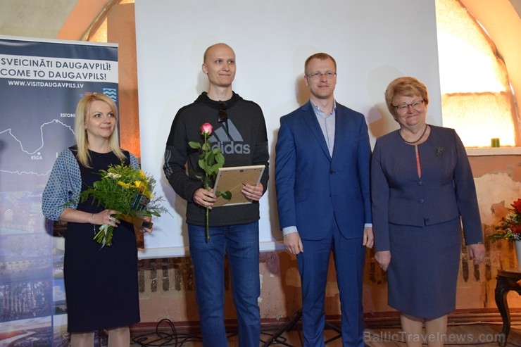 Daugavpils cietoksnī tika svinīgi atklāta Daugavpils pilsētas un novada jaunā 2019. gada tūrisma sezona. Pasākumā piedalījās pilsētas un novada tūrism Daugavpils cietoksnī tika svinīgi atklāta Daugavpils pilsētas un novada jaunā 2019. gada tūrisma sezona. Pasākumā piedalījās pilsētas un novada tūrism 252466
