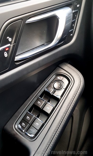 Travelnews.lv apceļo Latgali un Sēliju ar jauno «Porsche Macan» 252654