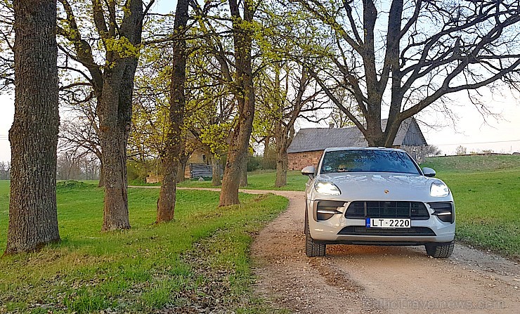 Travelnews.lv apceļo Latgali un Sēliju ar jauno «Porsche Macan» 252661