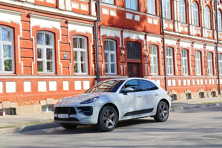 Travelnews.lv apceļo Latgali un Sēliju ar jauno «Porsche Macan» 252681