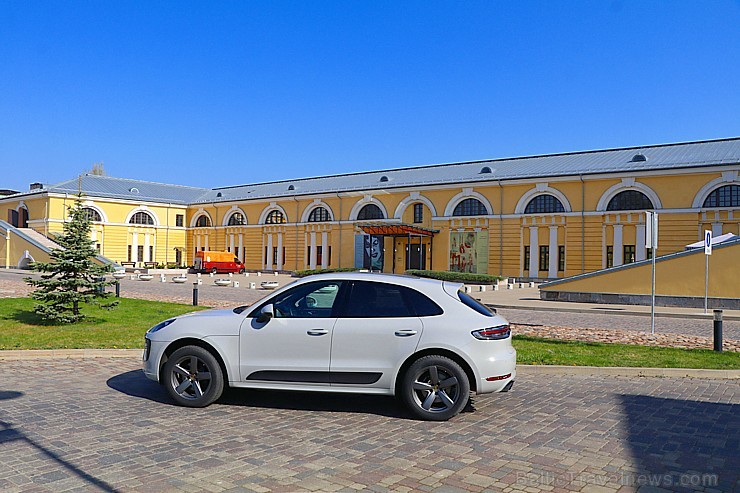 Travelnews.lv apceļo Latgali un Sēliju ar jauno «Porsche Macan» 252687