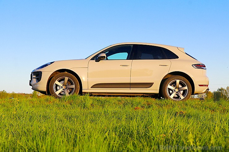 Travelnews.lv apceļo Latgali un Sēliju ar jauno «Porsche Macan» 252689