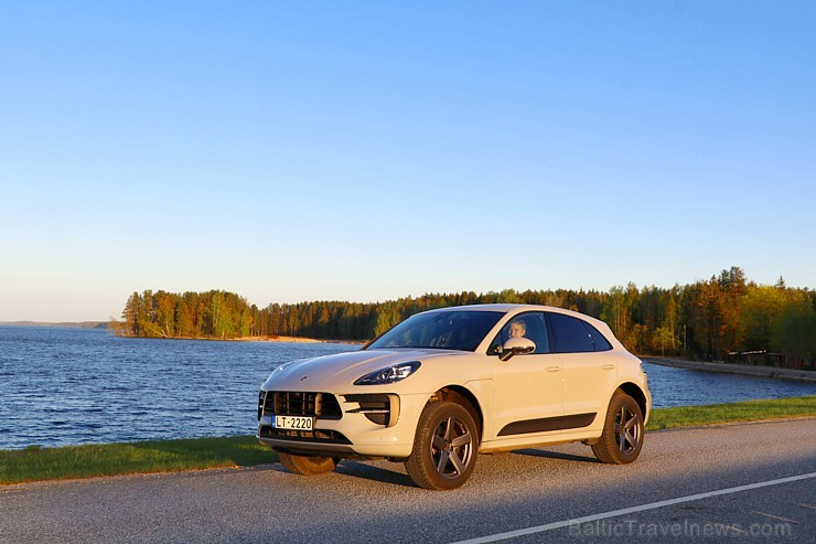 Travelnews.lv apceļo Latgali un Sēliju ar jauno «Porsche Macan» 252695