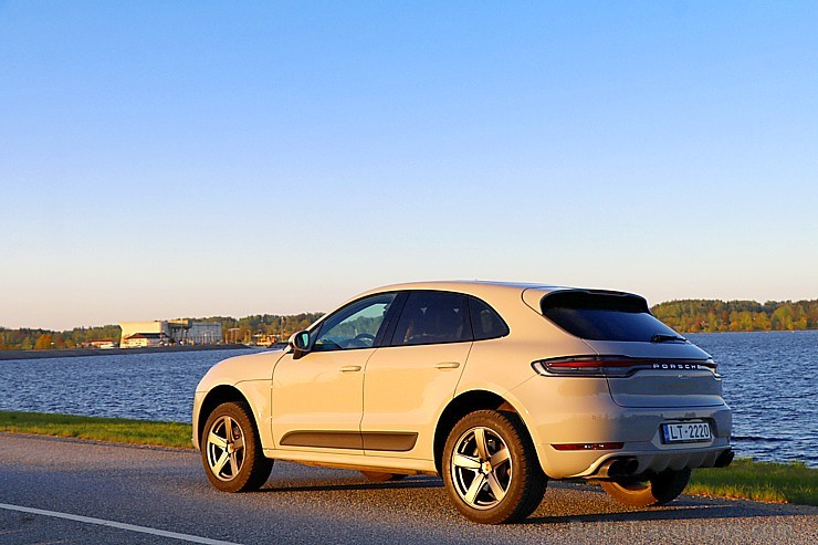 Travelnews.lv apceļo Latgali un Sēliju ar jauno «Porsche Macan» 252697