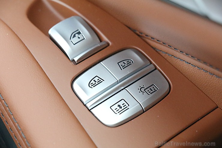 Latvijā prezentē 11.05.2019 pirmo luksus klases apvidus automobili «BMW X7» 253713