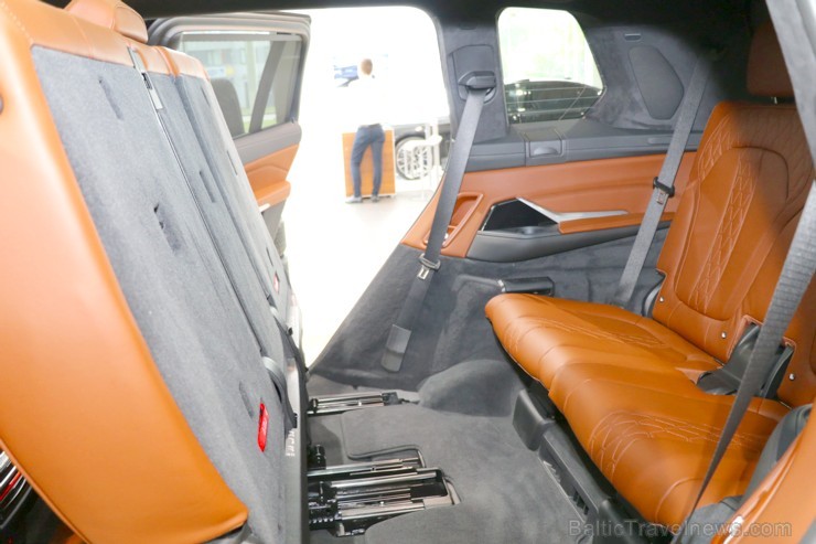 Latvijā prezentē 11.05.2019 pirmo luksus klases apvidus automobili «BMW X7» 253729