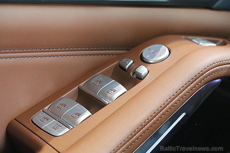 Latvijā prezentē 11.05.2019 pirmo luksus klases apvidus automobili «BMW X7» 253734