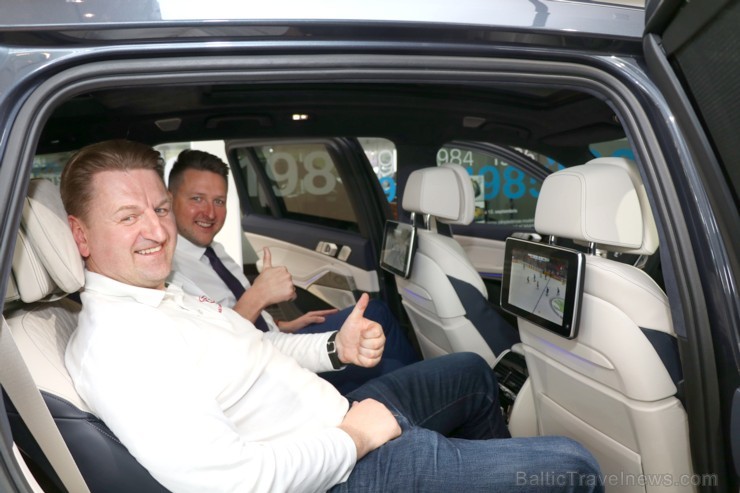 Latvijā prezentē 11.05.2019 pirmo luksus klases apvidus automobili «BMW X7» 253743