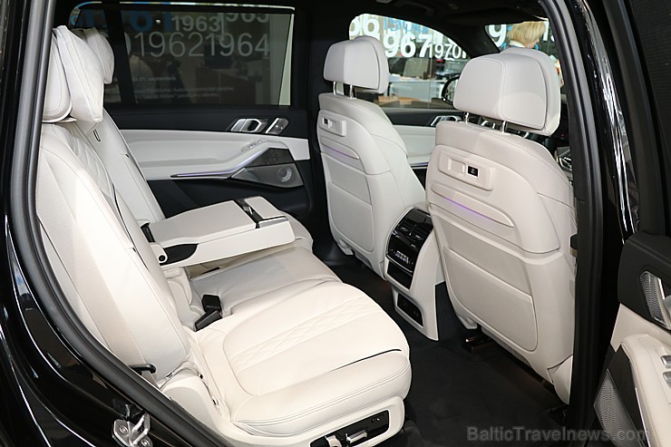 Latvijā prezentē 11.05.2019 pirmo luksus klases apvidus automobili «BMW X7» 253751